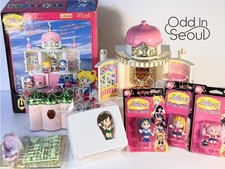 VTG Bandai Sailor Moon Cutie Palace 1994 + Moon Castle 1992 + 4 Figure SET OOP picture