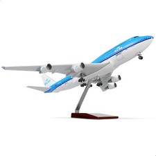 KLM Royal Dutch Airlines Boeing 747-400 PH-BFS Desk Top Model 1/160 AZ Airplane picture