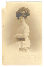 Postcard RPPC Divided Lady Astute Early 20th Century Hat Aristocrat picture