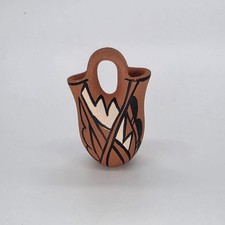 BTG JEMEZ PUEBLO POTTERY WEDDING VASE 2.5x 1.5