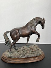 DEZINE Horse sculpture metal with wood base picture