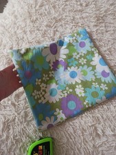 AS IS CRAFT Vintage 70s Fieldcrest blue green purple Lazy Daisy flat pieces picture