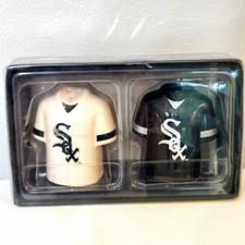 The Memory Company MLB Chicago White Sox Jersey Ceramic Salt & Pepper Shaker Set picture