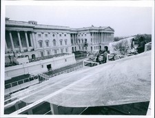 1969 Capitol Tv Newsgraphs Al Bradleygrapher View Roof Vintage Press Photo 7x9 picture
