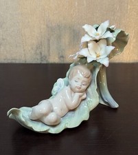 Lladro 6787 Dreaming On Dew Drops picture