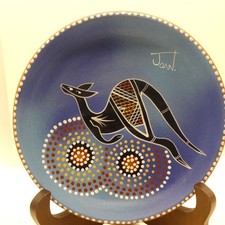 Australian Aboriginal Dot Art Hand Painted Terracotta Plate Kangaroo By Joan picture