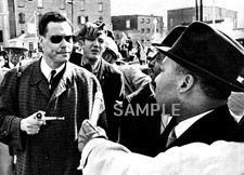 1965 George Lincoln Rockwell & MARTIN LUTHER KING  5x7 Borderless Photo  (166-C) picture