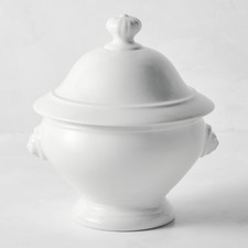 New in Box Apilco Lion’s Head Soup Tureen 10”D  White Made in France 2.75 QT picture