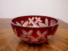 Vintage AJKA Crystal Design Guild Ruby Red Holly & Pine Bowl 9