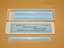 VINTAGE PROFESSIONAL STYLIST 5 WILRAY'S FANTASTIC NEW TEASING COMBS IN BOX picture