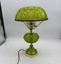 RARE VTG 1970s Green Acrylic Lucite Boudoir Lamp Daisy & Button Faux Glass 17.5