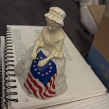 Avon Betsy Ross Figurine Topaze Cologne Bottle 1976 Patriotic picture