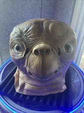 ET Halloween Mask ET the Extra Terrestrial Universal Studios 1982 picture