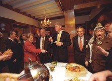 1999 Bill Clinton Ehud Barak & Yasser Arafat at Trilateral Meeting 8x10 photo #2 picture