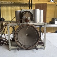 Vintage Tube powered superheterodyne radio chassis Magnavox? Parts Repair picture