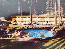 Santa Cruz CA Ben Lomon Hylton Motel Pool View Vtg Postcard c 1960s Old Cars picture