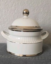 Winterling Marktleuthen Bavaria White Porcelain Covered Tureen Vegetable Dish picture