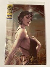 Polybagged Catwoman 3 DC Boutique Exclusive Artgerm Gold Foil Cover DC Comics picture