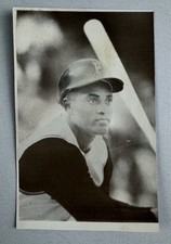 Roberto Clemente Pittsburgh Pirates MLB Baseball 1967 Original Press Photo picture