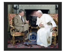 RONALD REAGAN WITH POPE JOHN PAUL II VIZCAYA MUSEUM MIAMI 8X10 FRAMED PHOTO picture