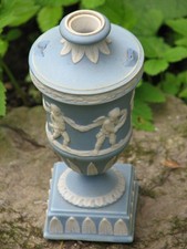 WEDGWOOD XRARE 19C.  SMALL PROCESSION OF CUPIDS BLUE DIP 2 HANDLES BROKEN URN.. picture