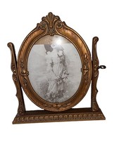 Vintage Gold Tone Oval Swivel Picture Frame Faux Wood Tabletop Glass Front Fun picture