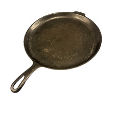 Vintage Wagner Ware 1102 H 11