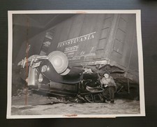 CHICAGO IL ORIGINAL PHOTO TRAIN WRECK VINTAGE RAILROAD 1941  7x9 inch picture
