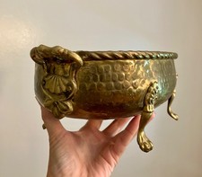 Vtg Brass Metal Hand Hammered Oval Planter Jardiniere Claw Foot Paw Feet Handles picture