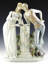 Lladro Figurine 17