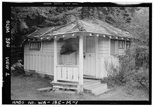 Photo:Rosemary Inn Rock-A-Bye Cottage 1900s Cabin Facade Northwest picture