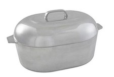 IMUSA USA Heavy Duty Cajun Oval Cast Aluminum Roaster 18
