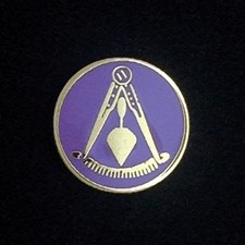 Past Illustrious Master Lapel Pin (PTIM-1) picture