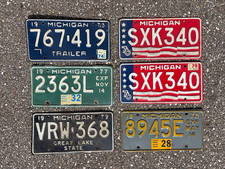 LOT SET VINTAGE OLD COLLECTABLE MICHIGAN BICENTENNIAL LICENSE PLATES Trailer picture