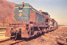 J&L Steel Railroad S-2 Locomotive #105 - Aliquippa, PA Original 35mm Slide picture