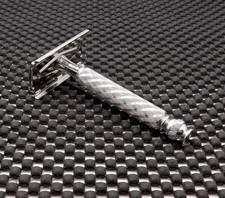 Vintage 1980 Gillette British Spiral Tech DE Safety Razor A2  Stunning & Clean picture