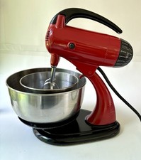 1941 Sunbeam Mixmaster Model 7b With Stainles Steel Bowls & Beaters picture