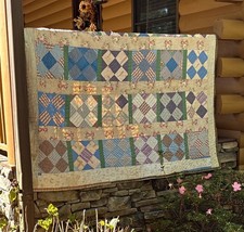 Handmade Vintage Patchwork Floral Reversible Twin Quilt Cotton 80x70  1970s picture