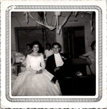 Vintage 1950s-60s Wedding Photo Bride & Groom Black & White Original Snapshot picture