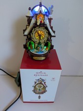NEW Hallmark 2013 Santa's Magic Cuckoo Clock Magic Cord ornament See Video picture