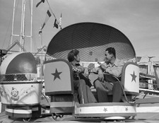 1942 Tilt-A-Whirl, Imperial County Fair, California Old Photo 8.5