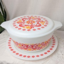 Vintage Pyrex Penn Dutch Friendship Promo w Underplate Rare 1971 Casserole Set picture