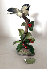 Boehm Porcelain Bird Black Capped Chickadee 40195 USA Damaged picture