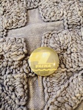 VINTAGE BUTTON VAIKA ISLANDS ESTONIA Lapel Pin Russia... picture