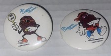 2 California Raisin Pinback Buttons Anthropomorphic Tennis Running VTG Applause picture