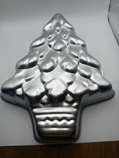 Vintage Wilton 1972 Christmas Tree Cake Pan 502-1107 picture