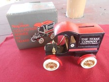 Vintage ERTL Texaco 1905 Ford Delivery Die-Cast Meta Coin Bank W/Key #4 New picture