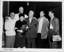 HOLLYWOOD JUDY GARLAND + STANLEY KRAMER BEHIND SCENES 1961 ORIG PHOTO MA77 picture