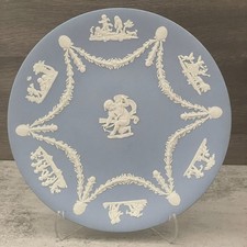 Vintage Wedgwood Jasperware Blue White Cherub 9