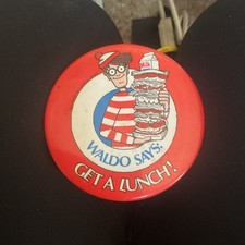 Where’s Waldo Button Pin Vintage Nostolgia picture
